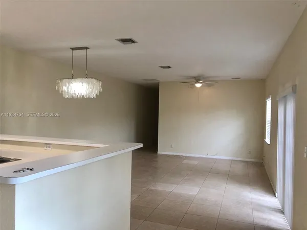 $3,000 | 1008 Northwest 2nd Avenue, Hallandale Beach, FL 33009