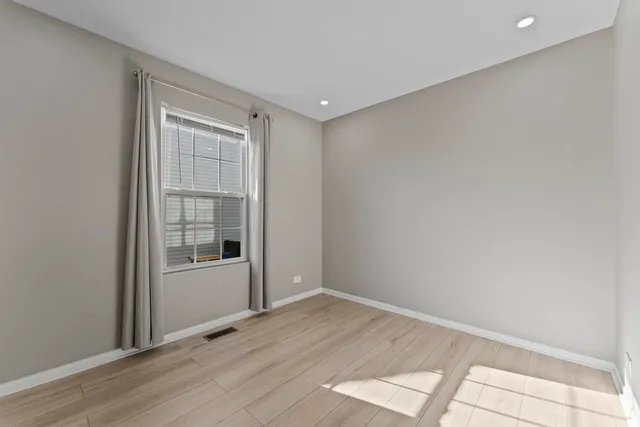 $499,000 | 1655 Whispering Oaks Drive, West Chicago, IL 60185