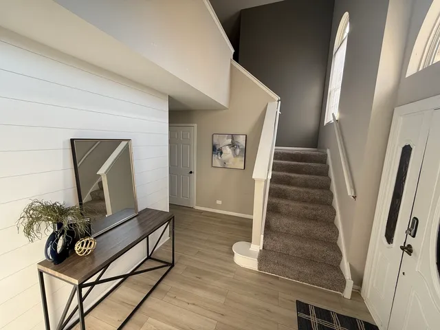 $499,000 | 1655 Whispering Oaks Drive, West Chicago, IL 60185