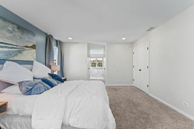 $499,000 | 1655 Whispering Oaks Drive, West Chicago, IL 60185