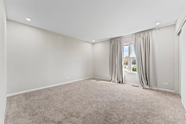 $499,000 | 1655 Whispering Oaks Drive, West Chicago, IL 60185