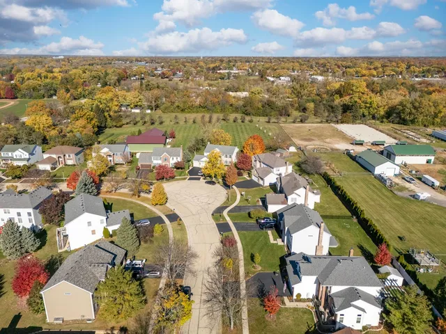 $499,000 | 1655 Whispering Oaks Drive, West Chicago, IL 60185