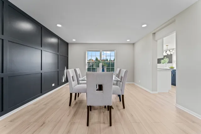 $499,000 | 1655 Whispering Oaks Drive, West Chicago, IL 60185