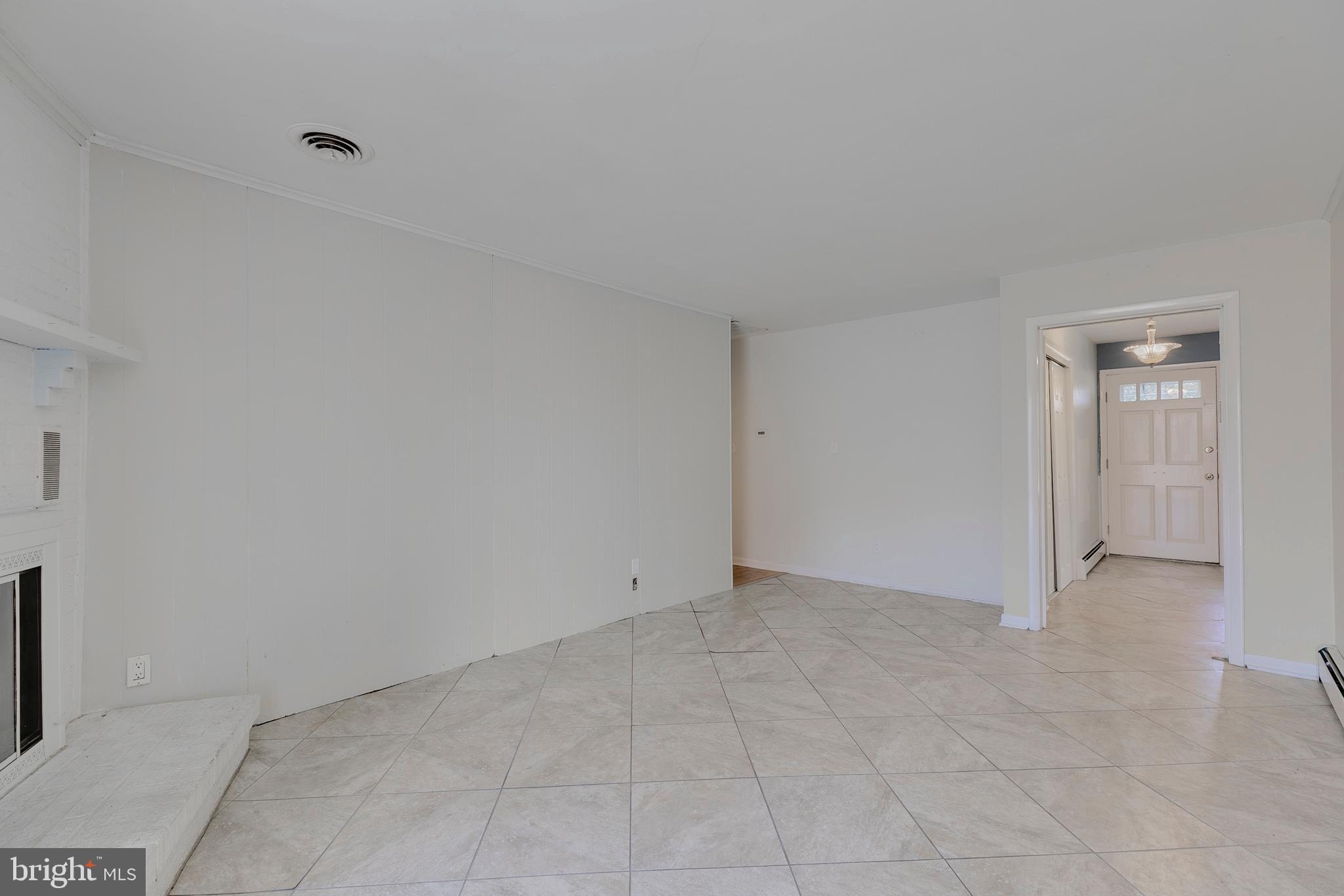 236 Hickory Point Road Pasadena, MD 21122 - Photo 15 of 32 Gallery Image 15