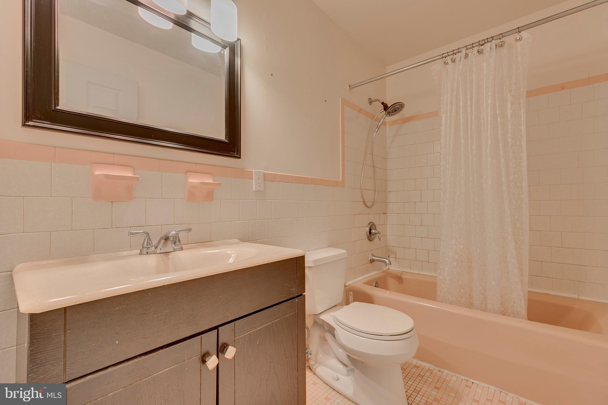 236 Hickory Point Road Pasadena, MD 21122 - Photo 18 of 32 Gallery Image 18