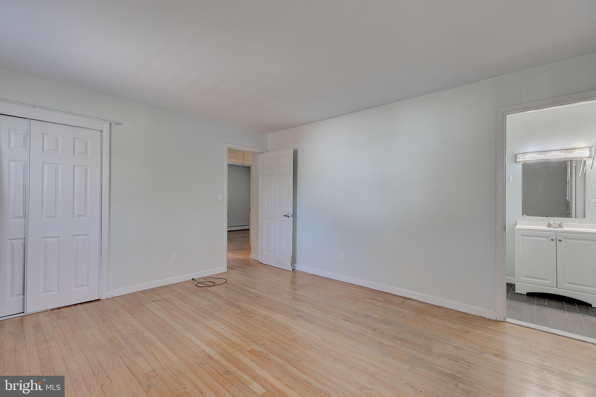 236 Hickory Point Road Pasadena, MD 21122 - Photo 21 of 32 Gallery Image 21