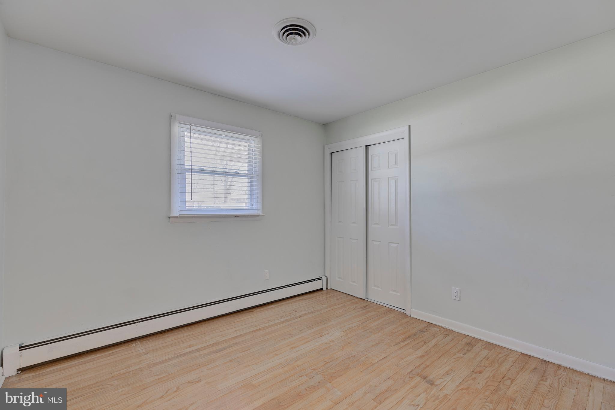 236 Hickory Point Road Pasadena, MD 21122 - Photo 23 of 32 Gallery Image 23