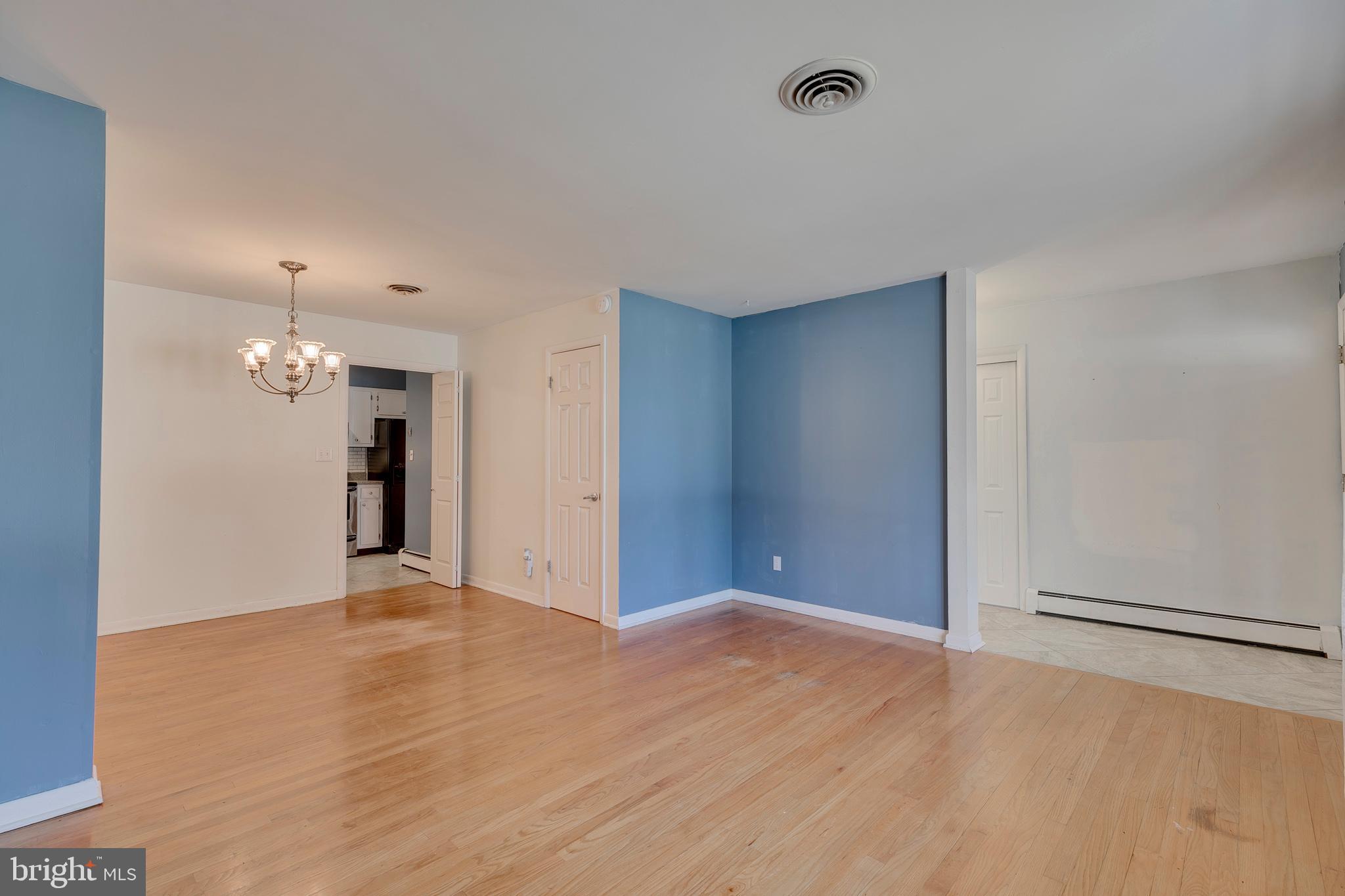 236 Hickory Point Road Pasadena, MD 21122 - Photo 9 of 32 Gallery Image 9