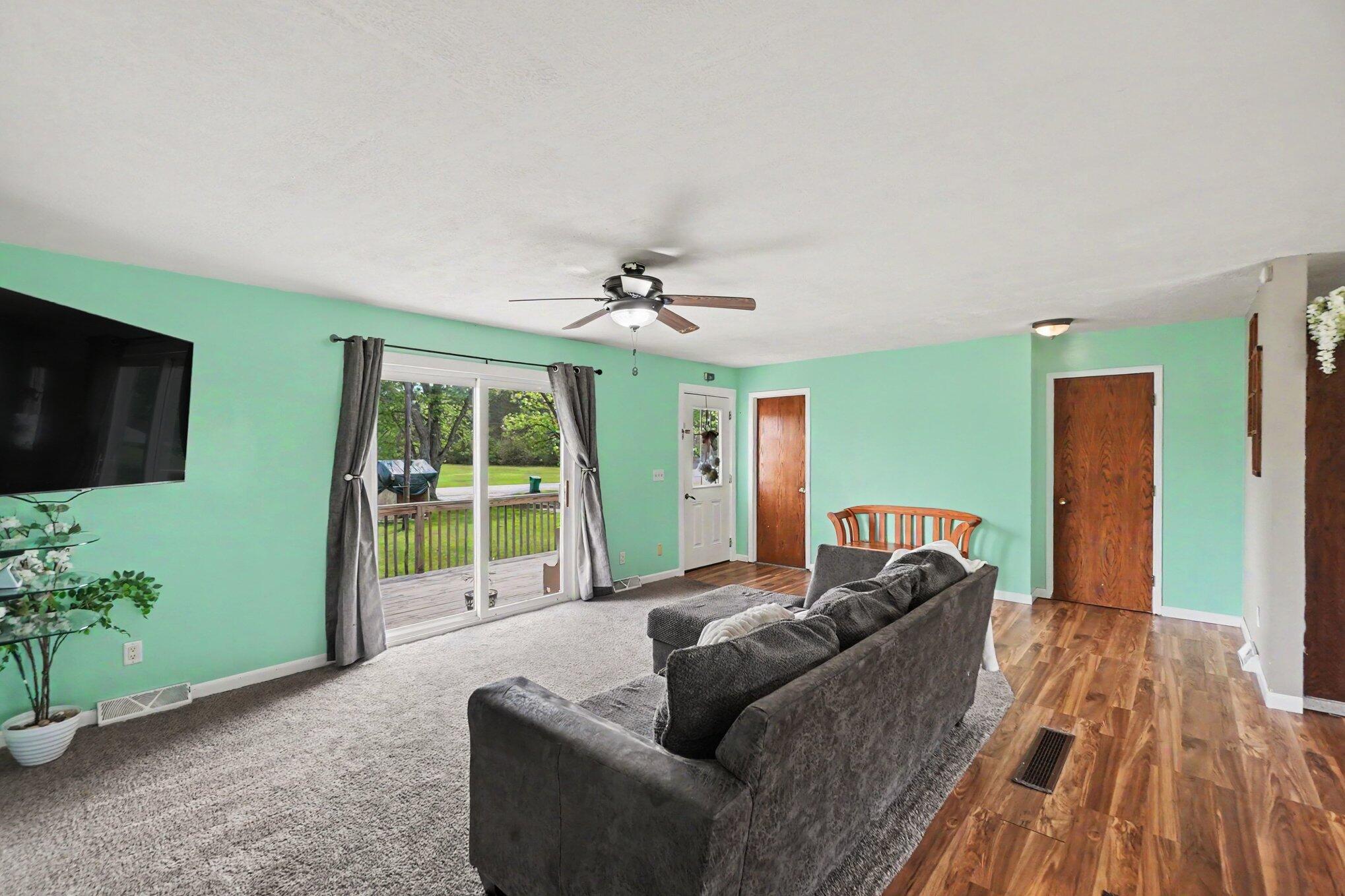 6022 13 Mile Road Remus, MI 49340 - Photo 7 of 26 015_file_2994