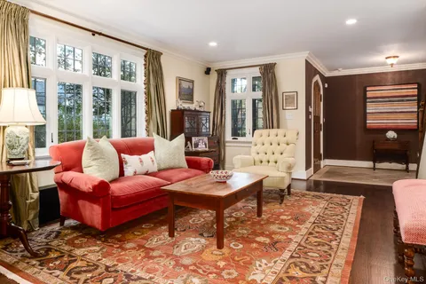 $3,750,000 | 24 Homesdale Road, Bronxville, NY 10708