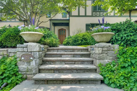 $3,750,000 | 24 Homesdale Road, Bronxville, NY 10708