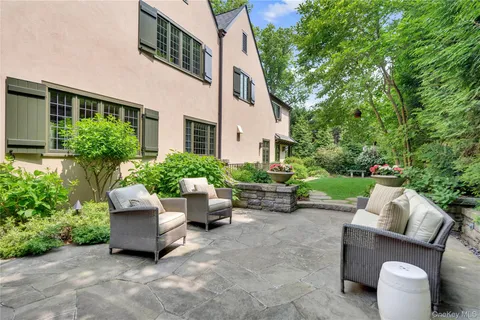 $3,750,000 | 24 Homesdale Road, Bronxville, NY 10708