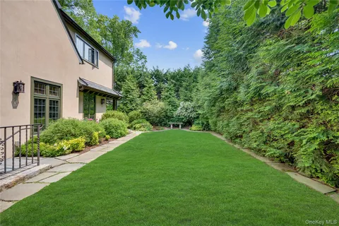 $3,750,000 | 24 Homesdale Road, Bronxville, NY 10708