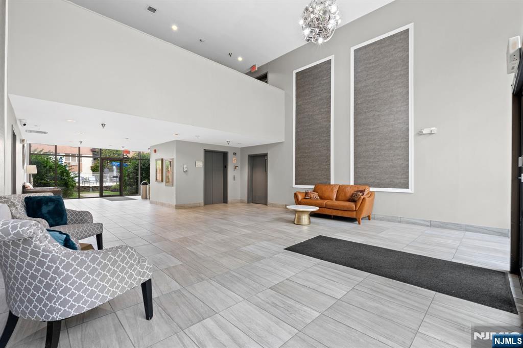 1111 River Road, Unit C32 Edgewater, NJ 07020 - Photo 4 of 22 Gallery Image 4