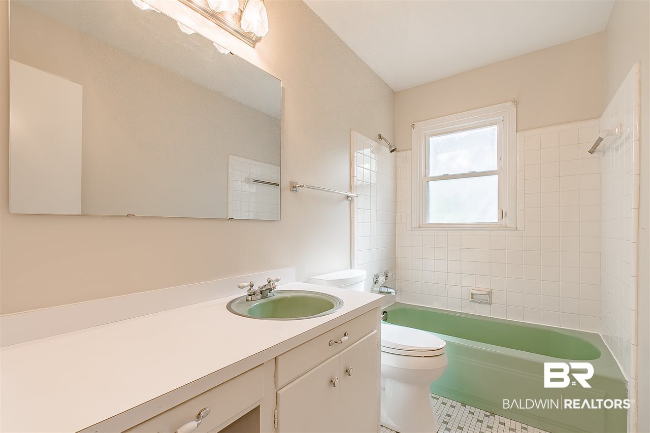 4933 Bavarian Drive West Mobile, AL 36619 - Photo 21 of 36