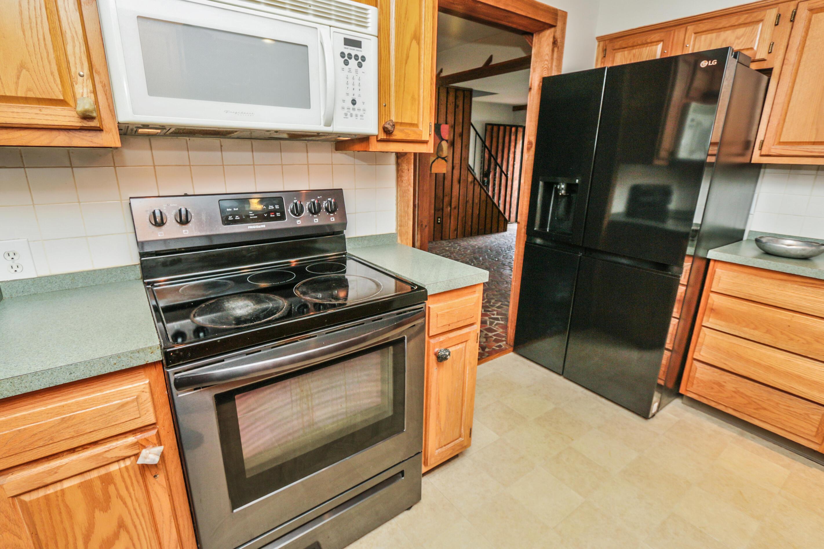345 Topsfield Road Columbus, OH 43228 - Photo 23 of 78 345 Topsfield Rd. 18