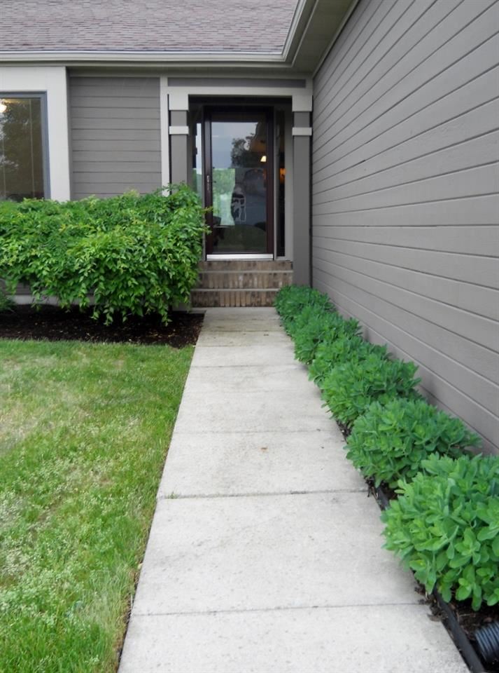 6421 Shadow Ridge Run Fort Wayne, IN 46804 - Photo 3 of 29 Gallery Image 3