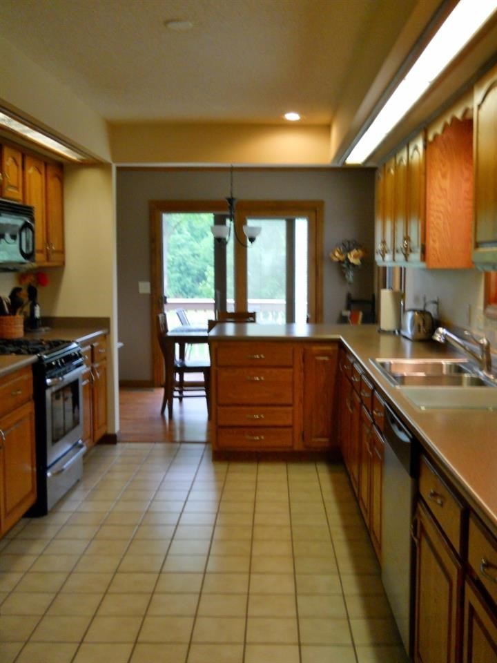6421 Shadow Ridge Run Fort Wayne, IN 46804 - Photo 10 of 29 Gallery Image 10