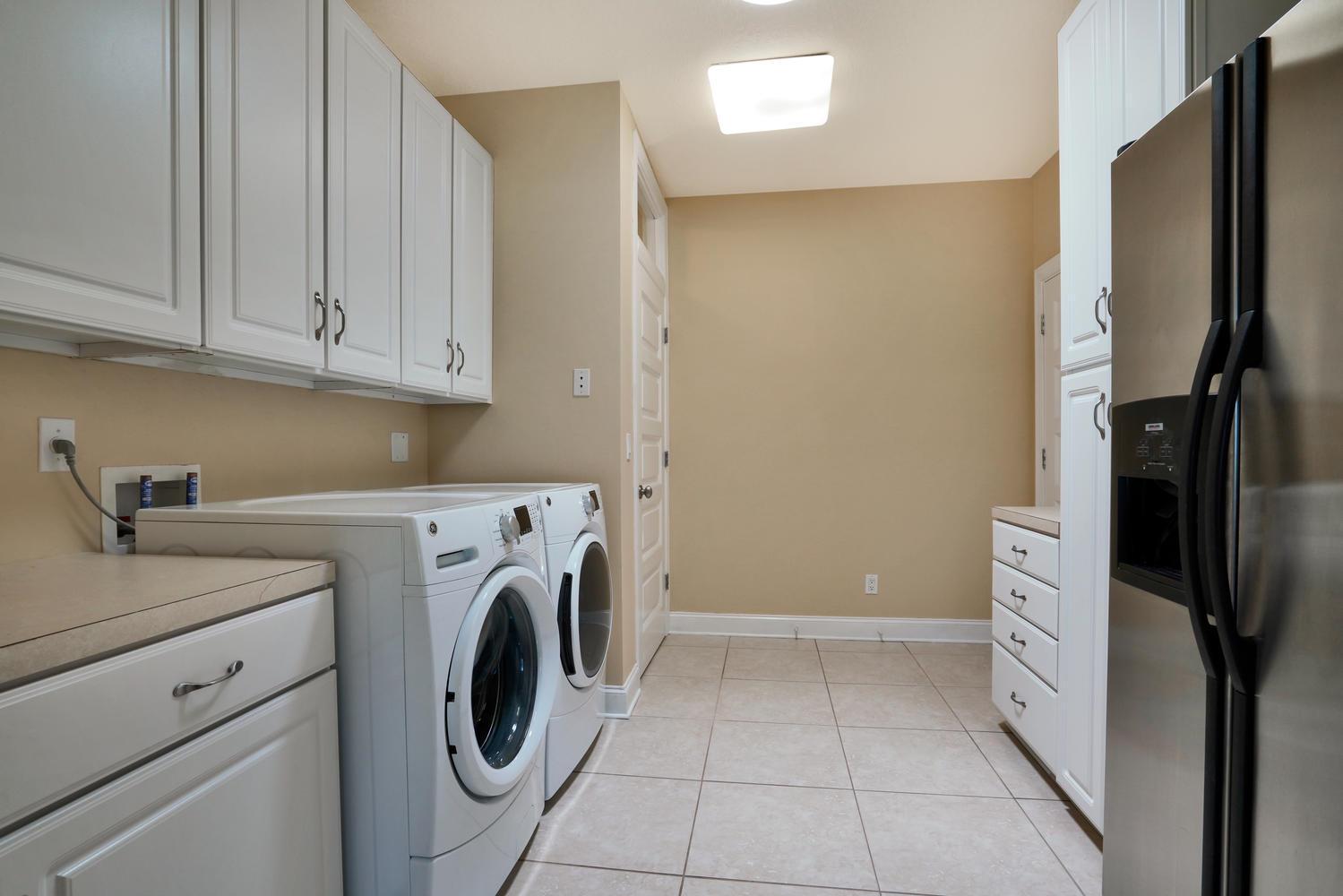 2637 Northwest S Shore Road Stuart, FL 34994 - Photo 19 of 45 Laundry Room