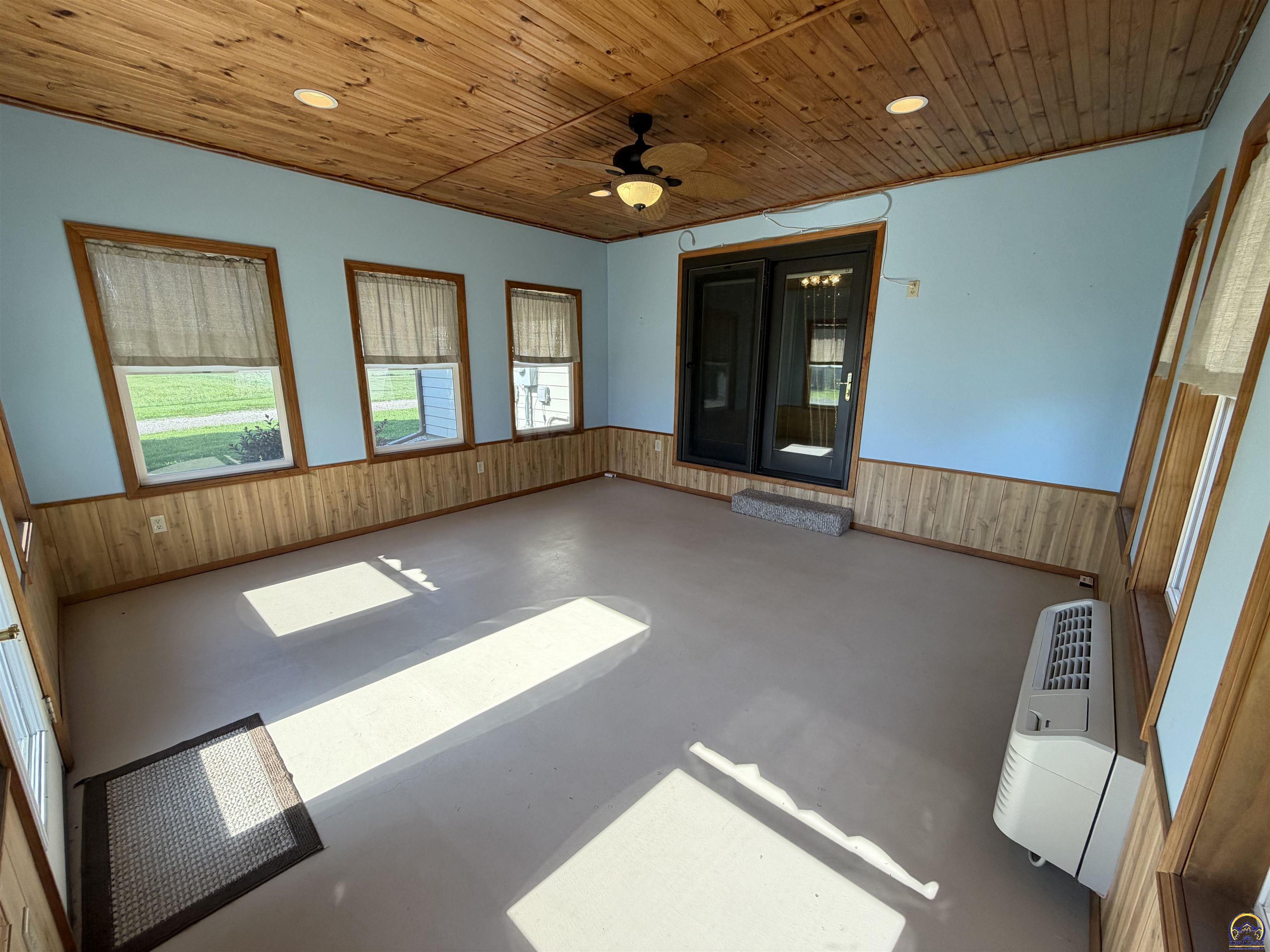 6130 Northeast Shaffer Road Topeka, KS 66617 - Photo 28 of 40