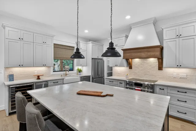 $2,300,000 | 2001 Granite Cove Road, Kingsland, TX 78639