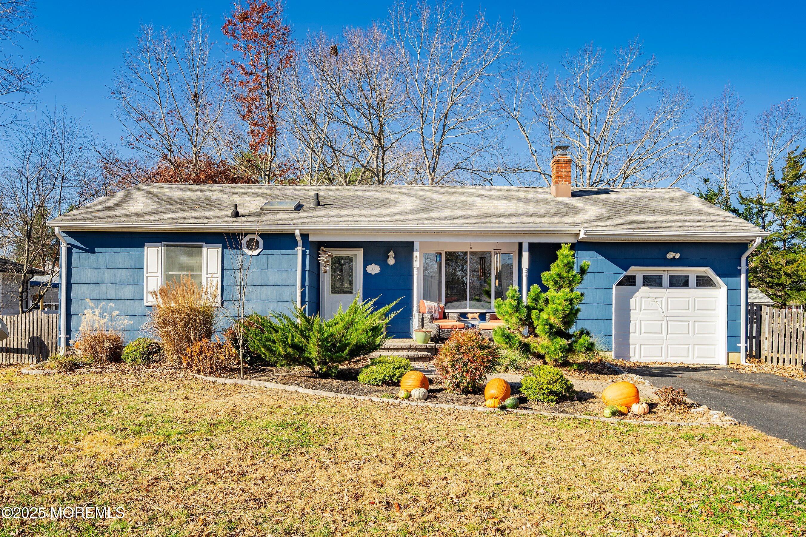 100 Leeward Road Manahawkin, NJ 08050 - Photo 17 of 22 Fall