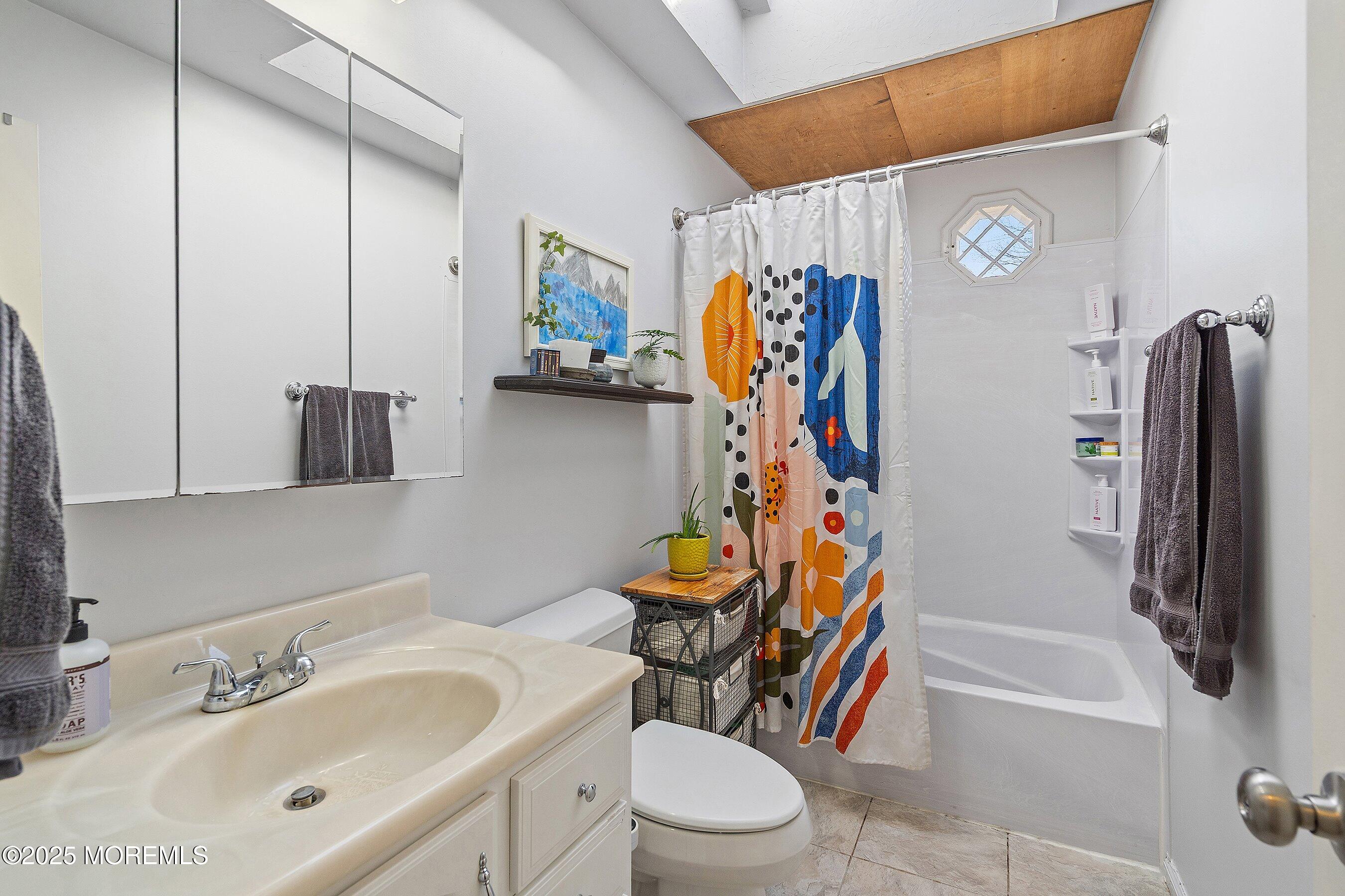 11-Full Bath