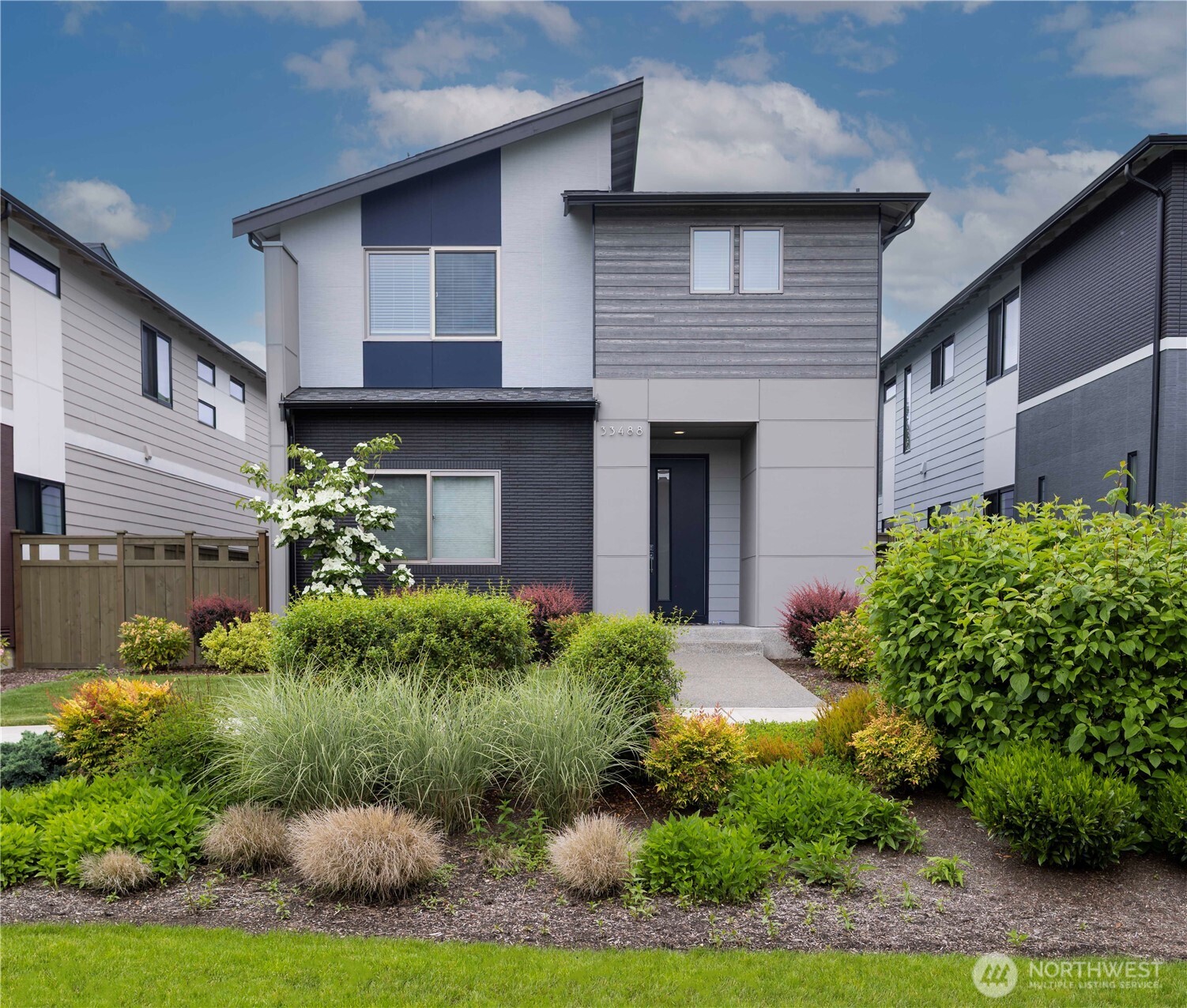 33488 Golden Lakes Ln Southeast  