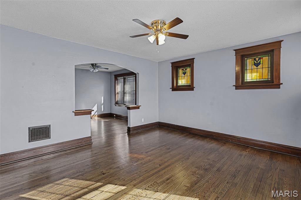 5503 Rhodes Avenue St. Louis, MO 63109 - Photo 2 of 25