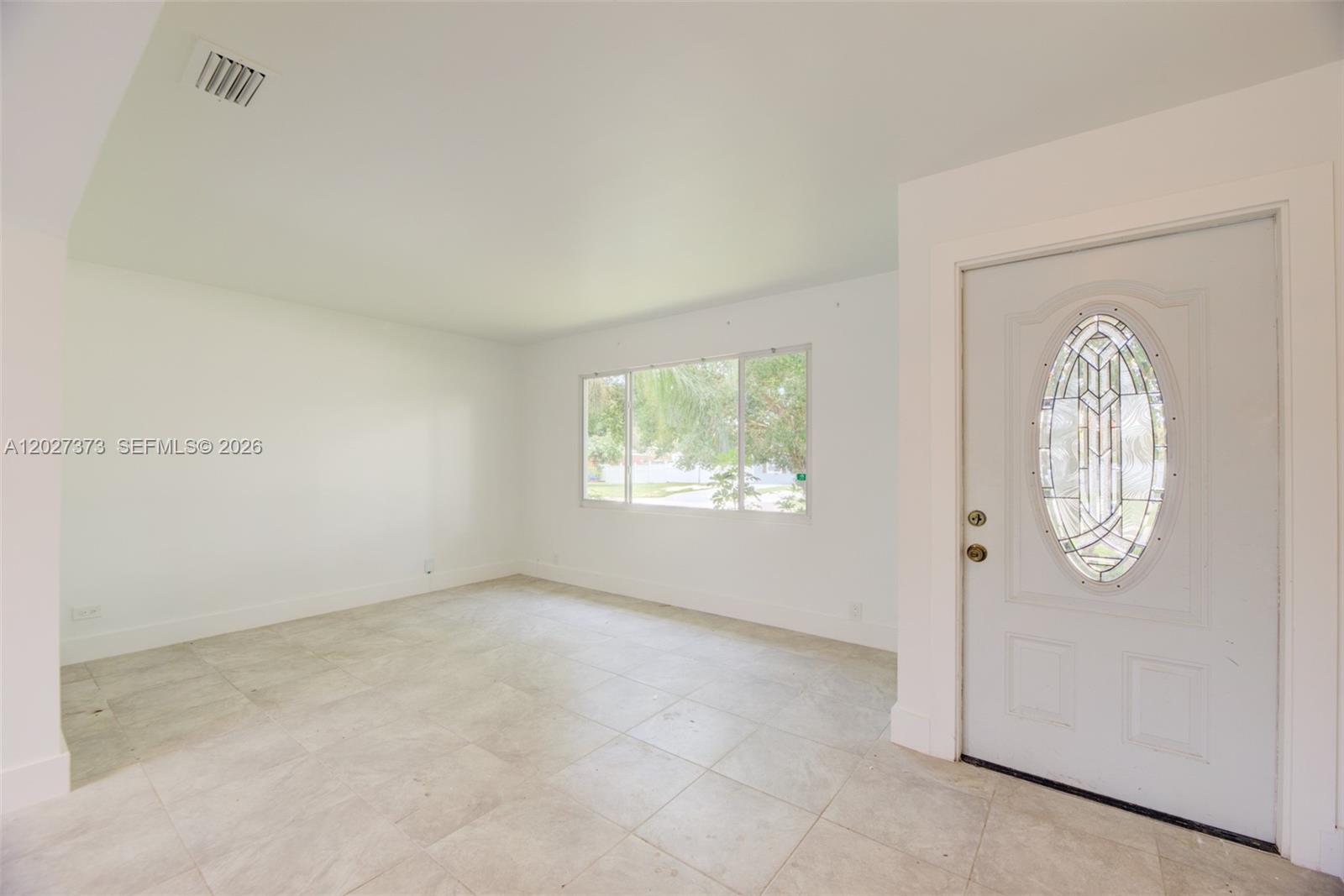 3327 Sapphire Road Lake Worth, FL 33462 - Photo 6 of 34