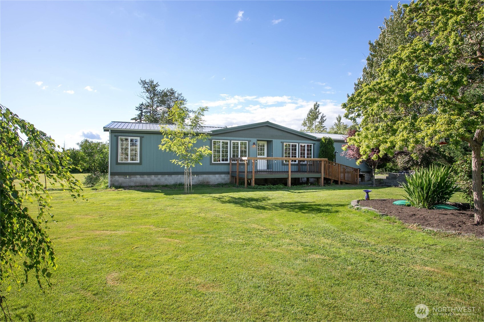 5375 Starry Road Bellingham, WA 98226 - Photo 2 of 40