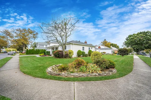 a view of a garden with a fountain