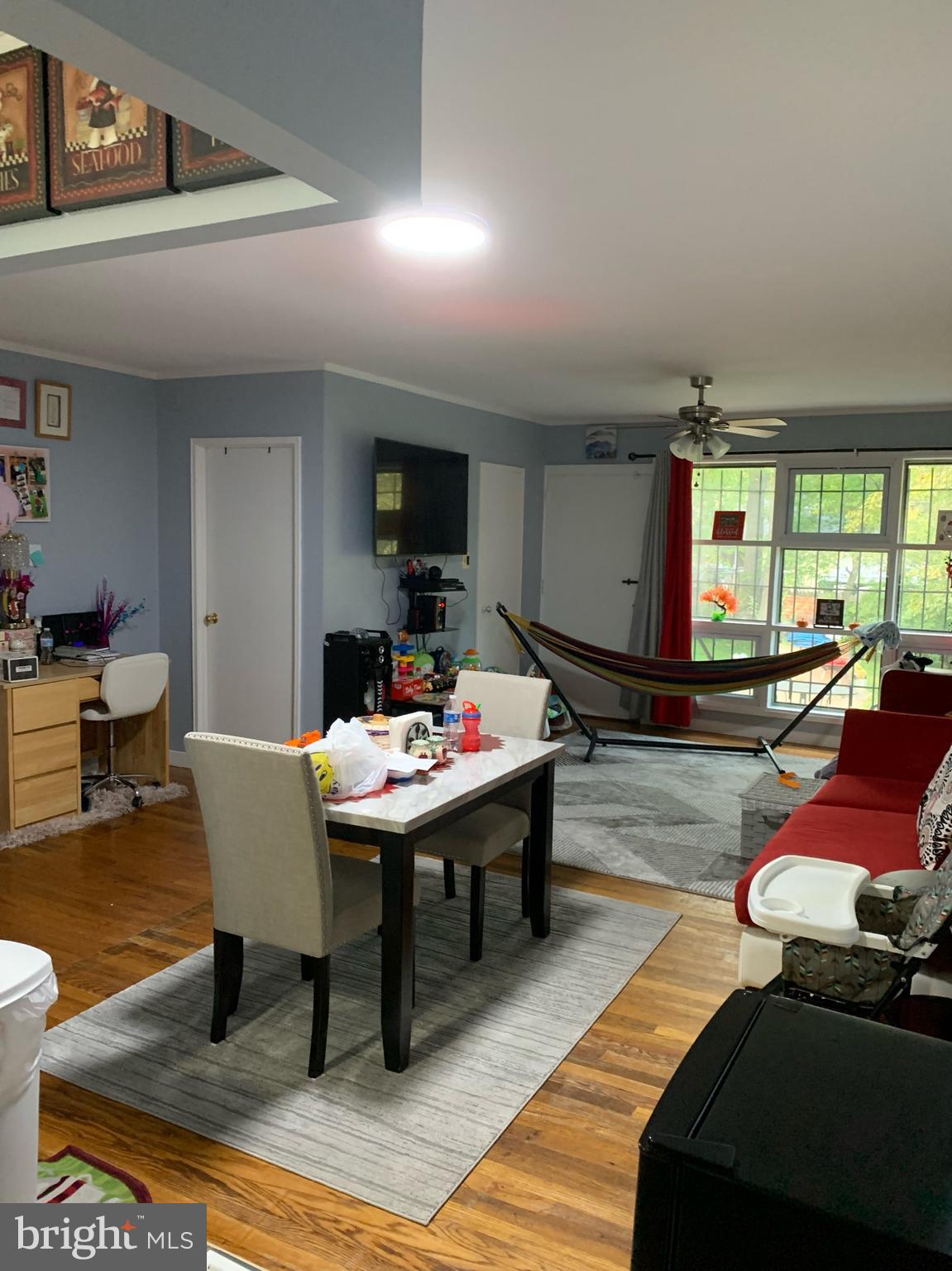7768 Muncy Road Landover, MD 20785 - Photo 4 of 17 Living room