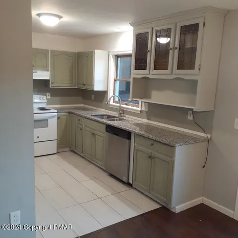 $2,800 | 102 Island Terrace, Milford, PA 18337