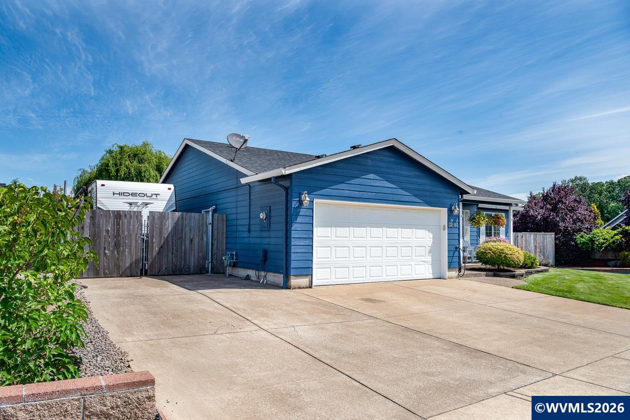 3243 Clearwater Drive Albany, OR 97321 - Photo 7 of 42