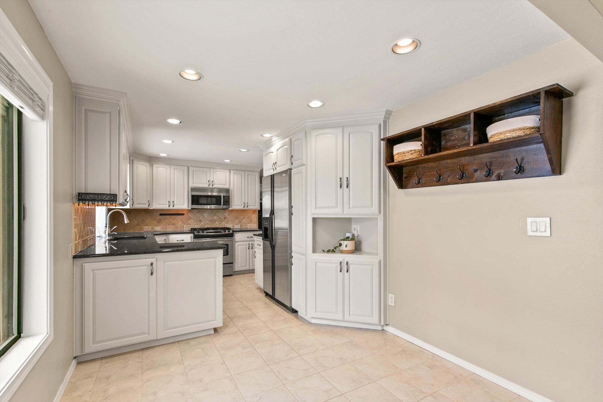 5104 West Ridgecrest Drive Spokane, WA 99208 - Photo 9 of 41 Gallery Image 9
