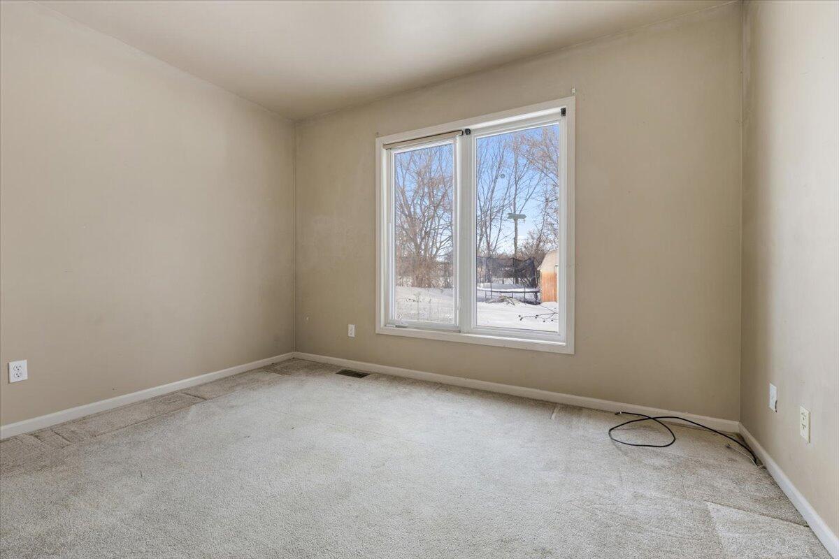 1908 Nikki Court Howell, MI 48843 - Photo 20 of 26 24-1908 Nikki-58