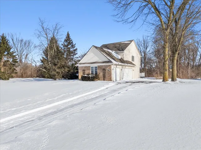 $400,000 | 1908 Nikki Court, Howell, MI 48843