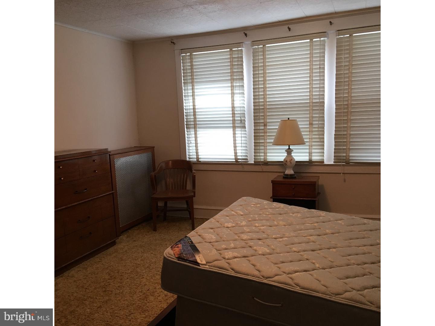 725 Edgemore Road Philadelphia, PA 19151 - Photo 11 of 12 Gallery Image 11