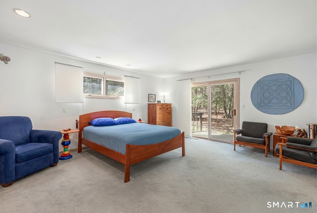 54 Rock Hill Road Woodbridge, CT 06525 - Photo 19 of 40