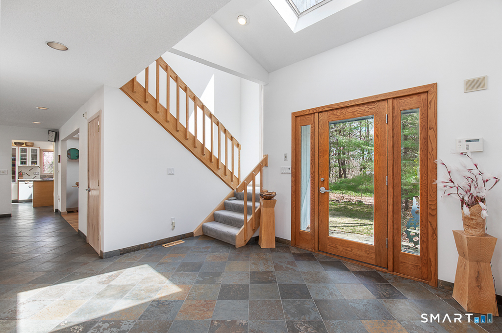 54 Rock Hill Road Woodbridge, CT 06525 - Photo 2 of 40