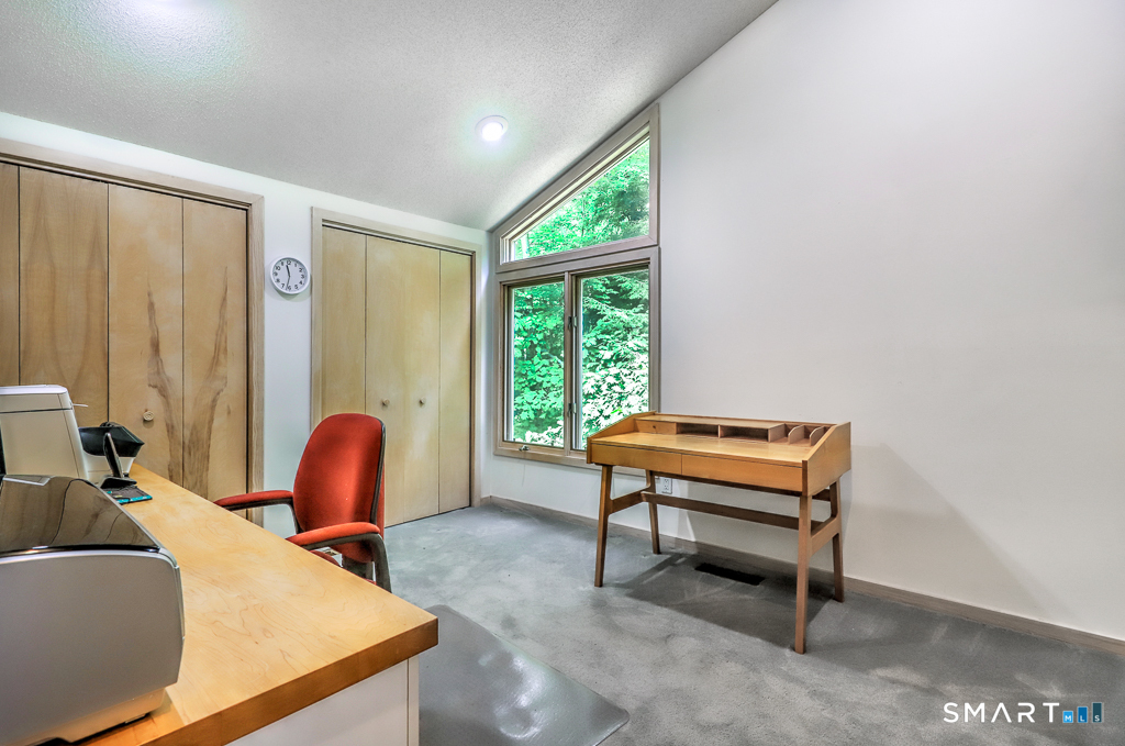 54 Rock Hill Road Woodbridge, CT 06525 - Photo 29 of 40