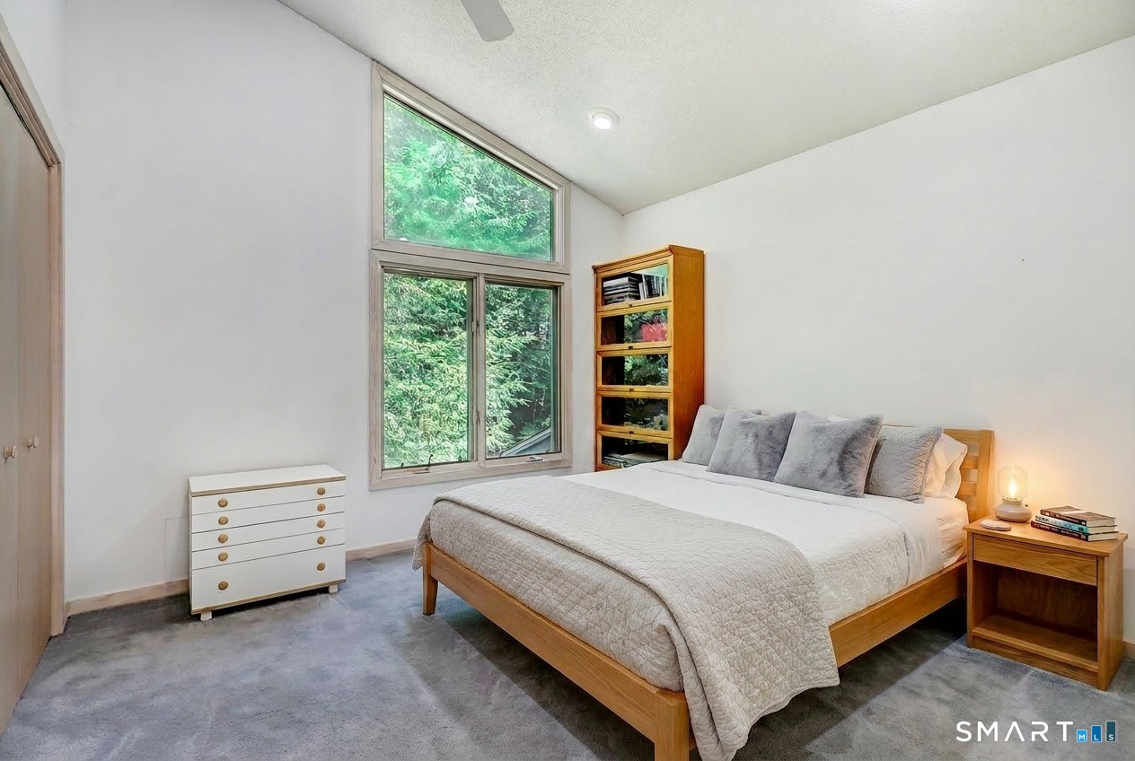 54 Rock Hill Road Woodbridge, CT 06525 - Photo 30 of 40