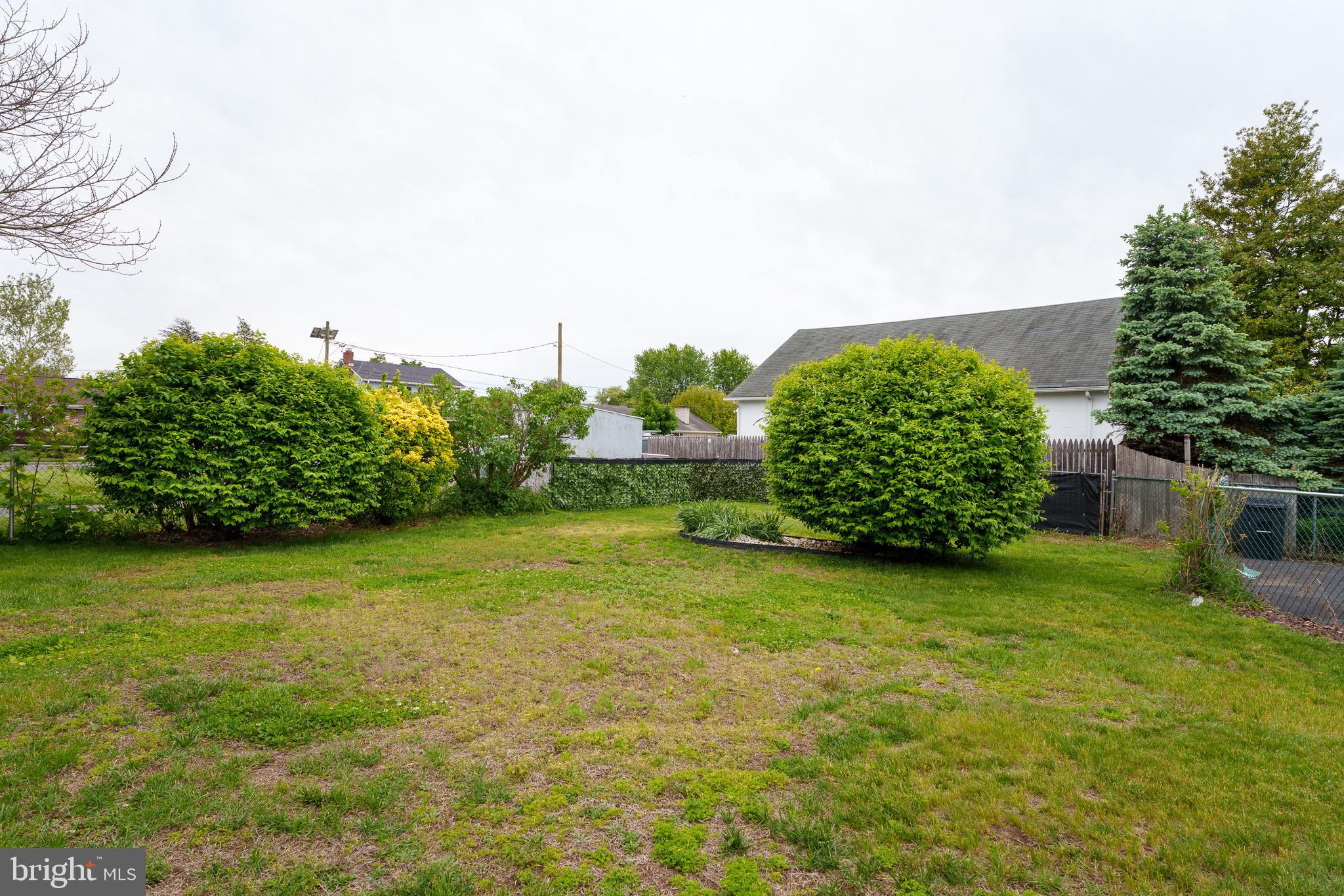 953 Klockner Road Hamilton, NJ 08619 - Photo 38 of 43