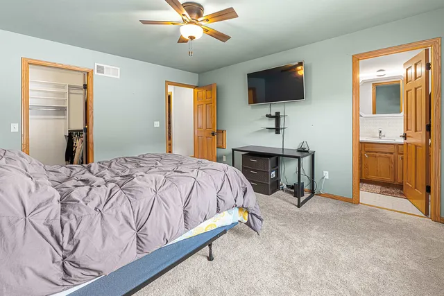 $382,000 | N96W14141 Knollcrest Circle, Germantown, WI 53022