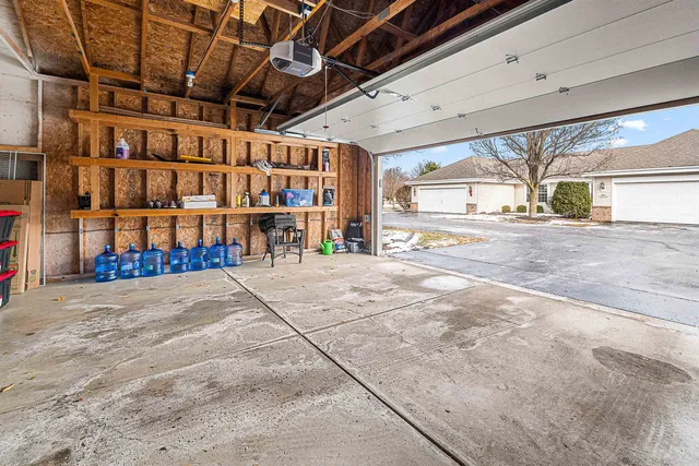 $382,000 | N96W14141 Knollcrest Circle, Germantown, WI 53022