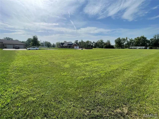 $14,900 | 1019 St Peter Avenue, St. Libory, IL 62282