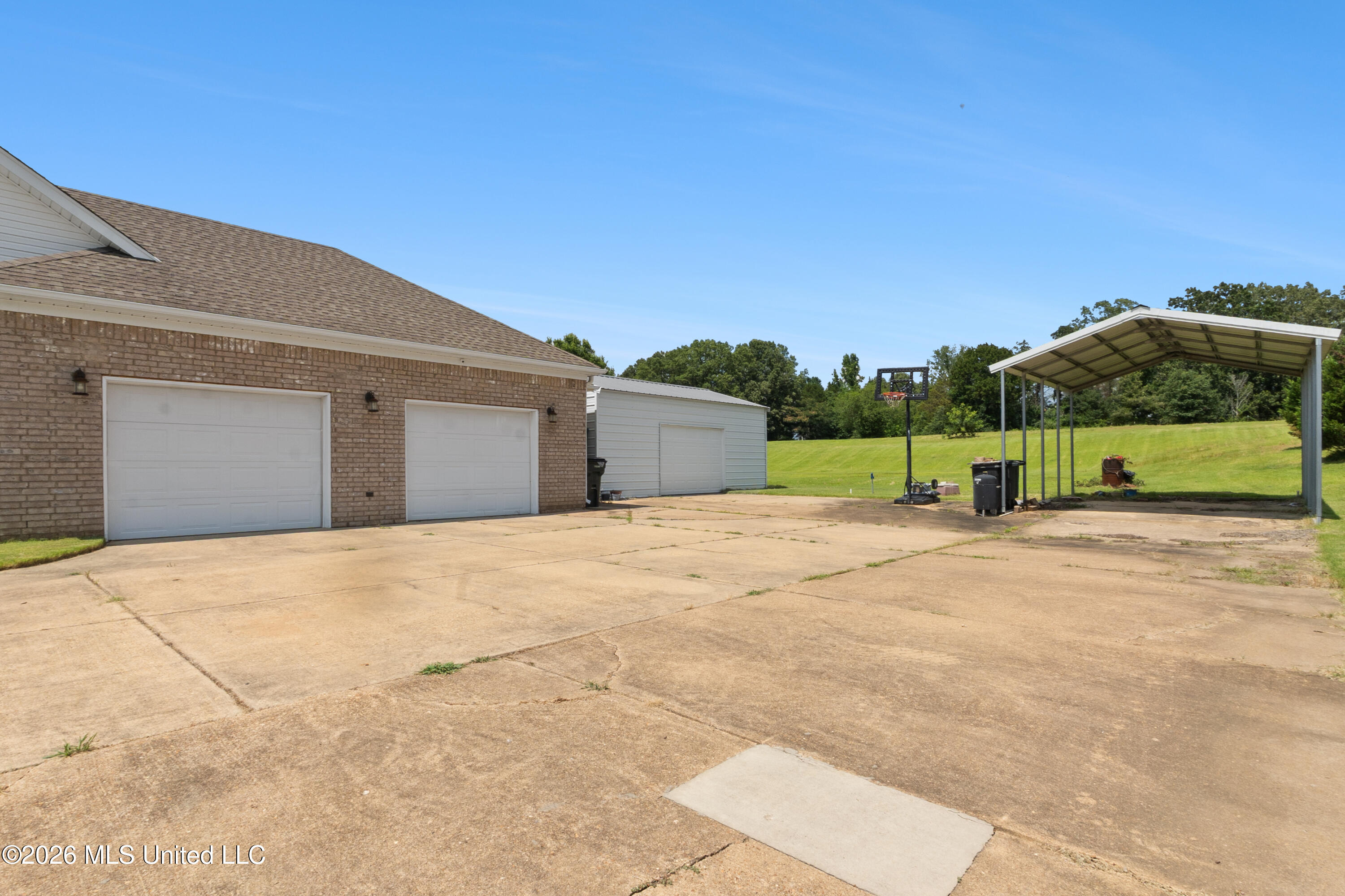 384 Moore Crossing Byhalia, MS 38611 - Photo 4 of 38 DSC07665