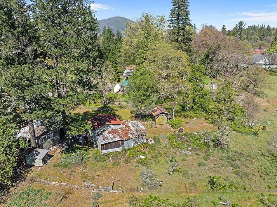 189 Finch Road Kerby, OR 97531 - Photo 17 of 22 DJI_20260403133418_0012_D
