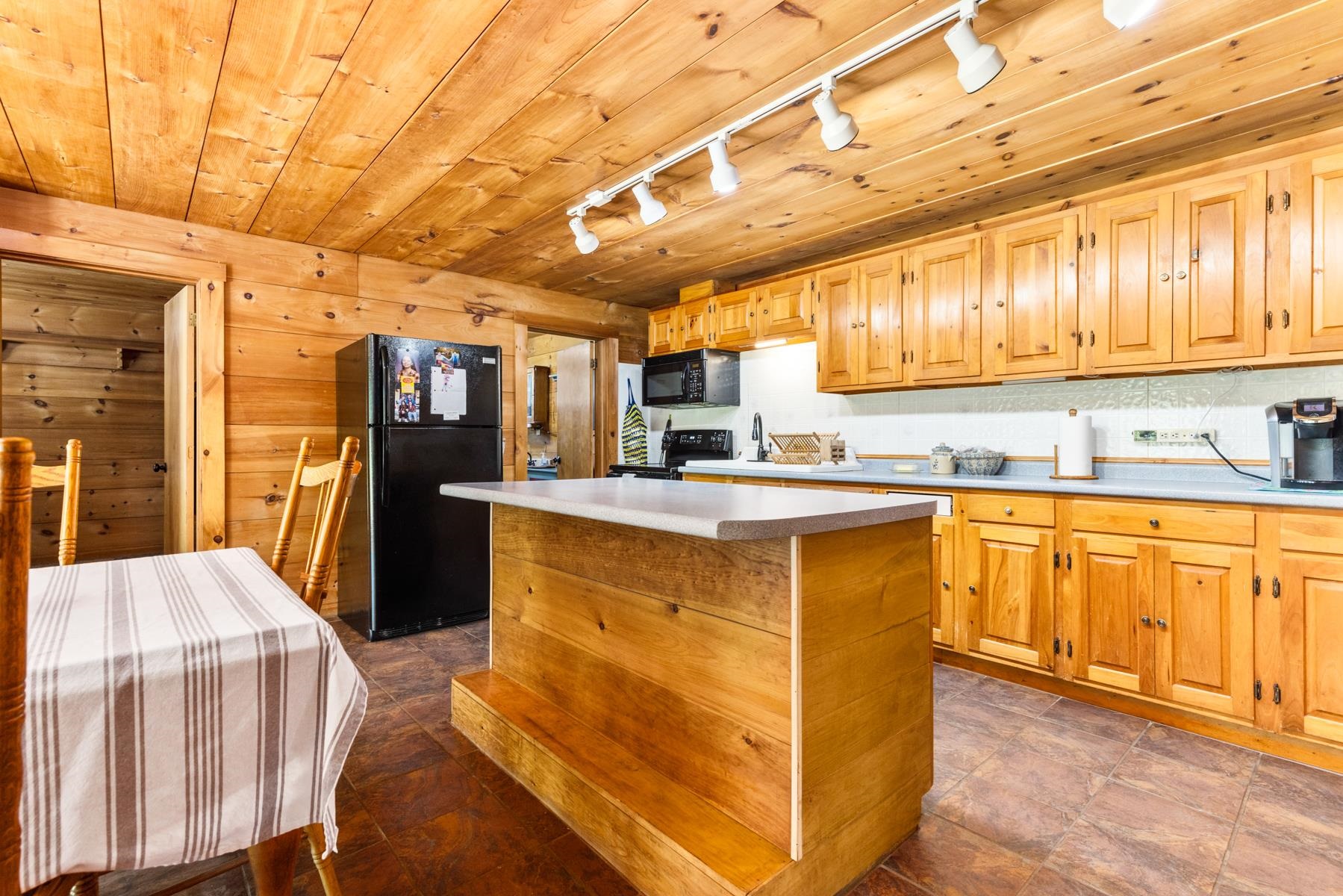 100 Flagg Road Rochester, NH 03839 - Photo 10 of 26